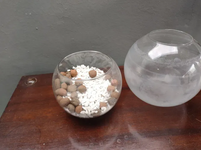2 aquário pequeno. 30 reais
