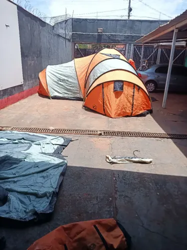 Barraca camping 12 pessoas.