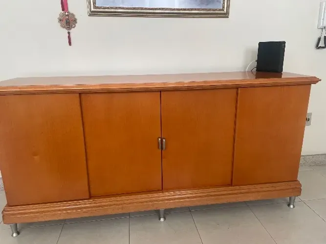 Aparador armário com4 portas