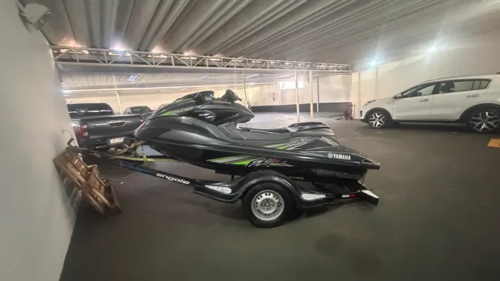 Jetski YAMAHA FzR 2013 160hrs