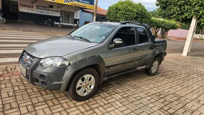 Fiat Strada Adventure1.8/ 1.8 Locker Flex CD 2011