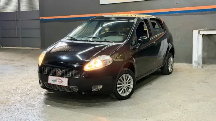 Fiat Punto HLX 1.8 Flex 8V 5P 2010