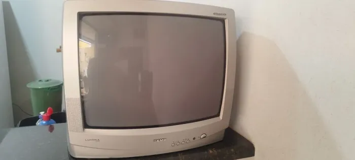 Tv de tubo 20 polegadas