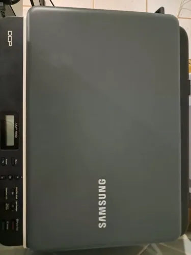 Notebook Samsung - Intel Celeron 3865U