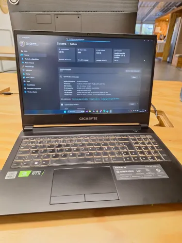 Notebook Gigabyte G5 (i5, 32gb ram, 3060 6gb)