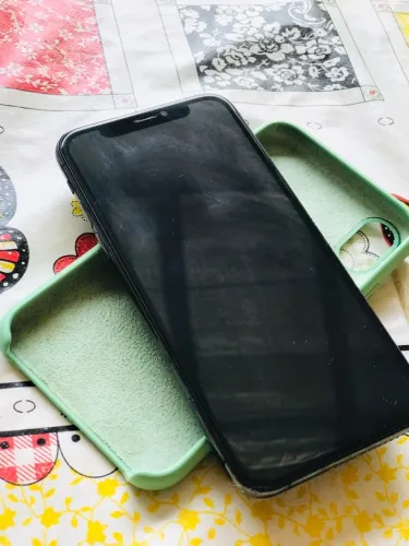 iPhone XS para retirada de peças
