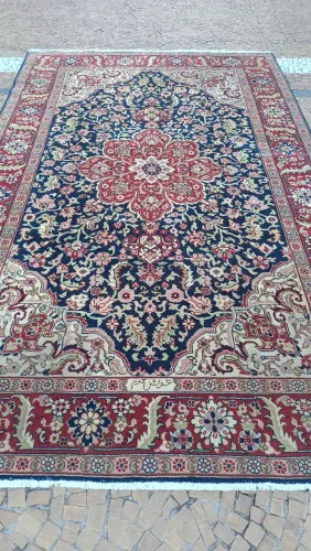 Tapete Persa Tabriz Romeno assinado 1,90 x 3,00