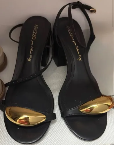 Sandália Arezzo Silvia Braz 35