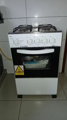 Vendo fogão 4 bocas Usado