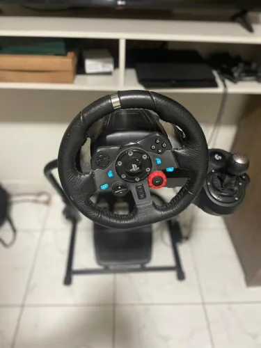 Simulador Logitech G29 + Câmbio Logitech G Driving Force + Cock Pit