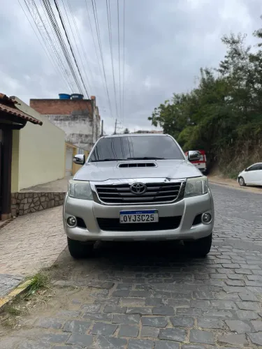 Toyota Hilux CD SRV D4-d 4X4 3.0 TDI Diesel AUT 2015