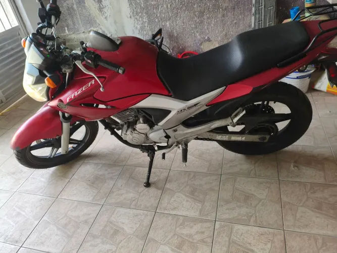 Yamaha Fazer 250, ano 2013