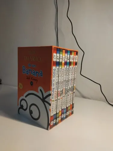 Box Diário De Um Banana - 10 Volumes + Pôster - Com Cheiro de Novo - Folheados 1 Vez