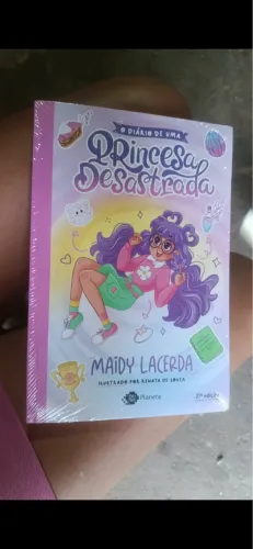 Livro o diário de uma princesa desastrada