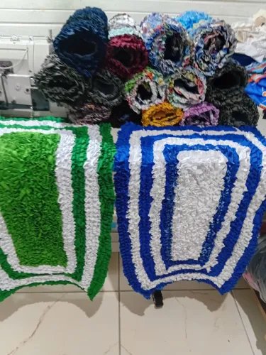 Vendo tapetes artesanal de retalhos frufru 