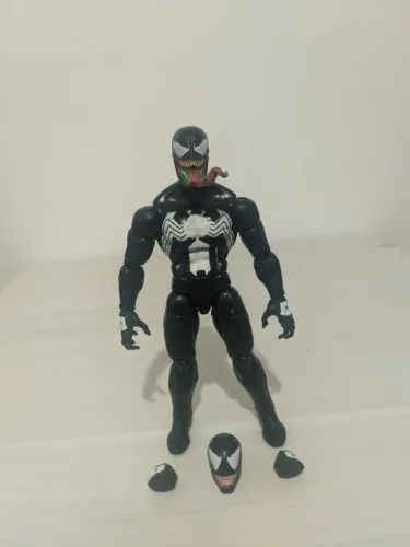 Marvel Legends - Venom
