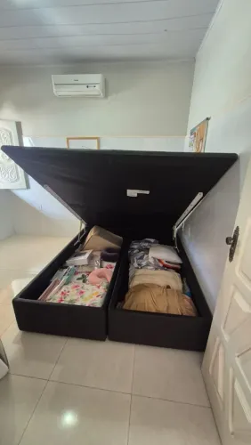Cama Box Baú Queen Size Em Ótimo Estado