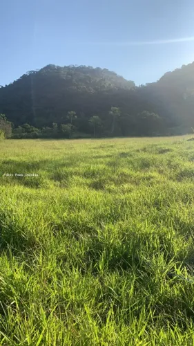 Fazenda para Venda em Silva Jardim, Área Rural, 2 dormitórios, 1 banheiro, 3 vagas