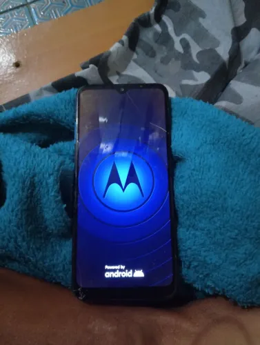 Smartphone moto e7plus 