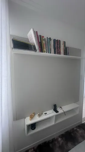 Painel de tv em MDF novíssimo 