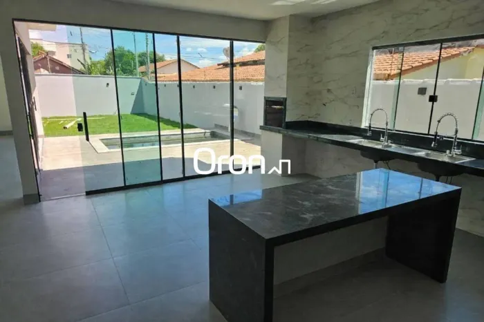 Casa à venda, 204 m² por R$ 1.150.000,00 - Vila Santa Helena - Goiânia/GO