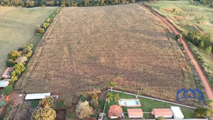 Sítio/Fazenda à Venda, 3,85 alqueires por R$ 2.200.000 Cód. ch2816