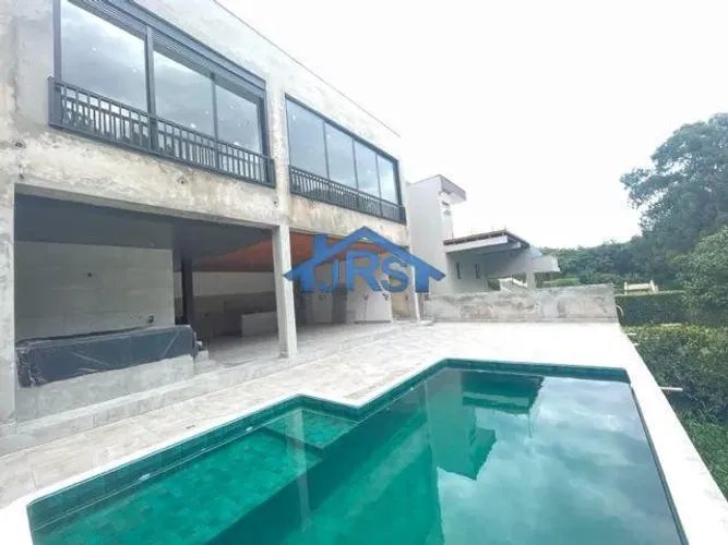 Casa à venda em Jandira, Jardim do Golf I, com 3 suítes, com 350 m², Condomínio Santa Mari