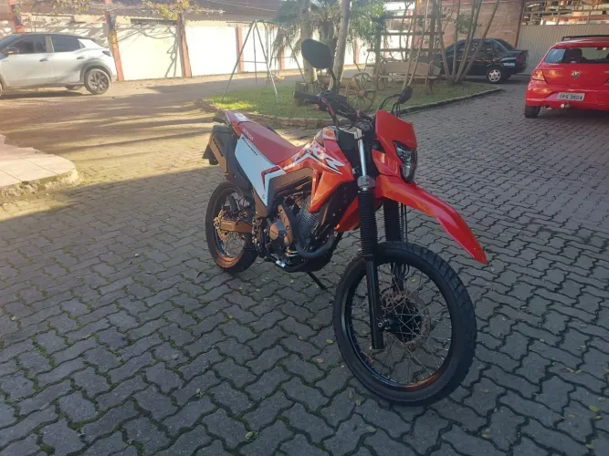 Honda XR Tornado 300cc Impecável Apenas 600km Aceito troca e Financio