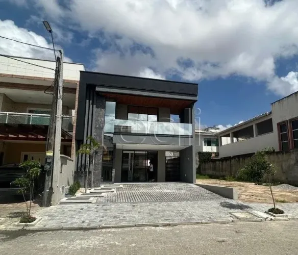 Condomínio Osvaldo Studart | Maraponga | Casa Duplex | 253,60m² | 04 Quartos | 04 Vagas