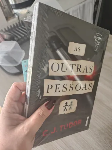 Novo - livro As Outras Pessoas