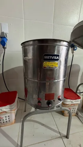 Fritadeira Industrial Elétrica Água e Óleo Metvisa FIE.20.