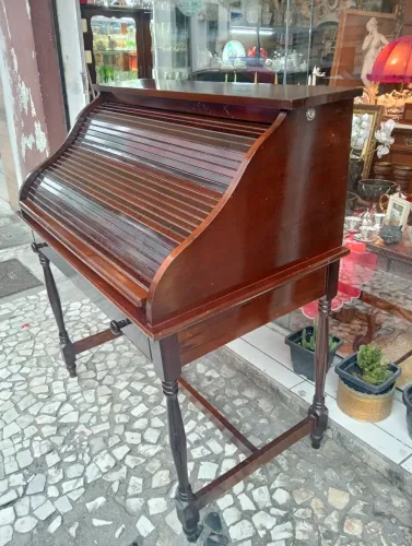 Escrivaninha xerife