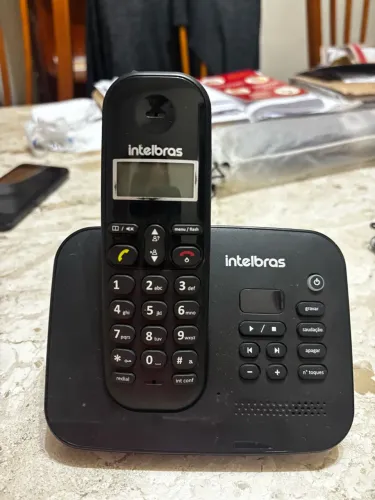 Telefone Intelbras com secretária eletrônica