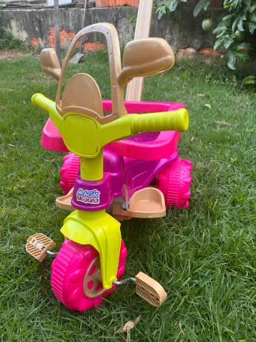 Triciclo Infantil sem uso