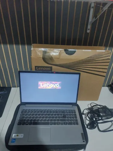 Notebook Lenovo 