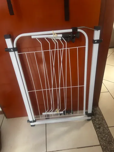 Grade de segurança para cachorro