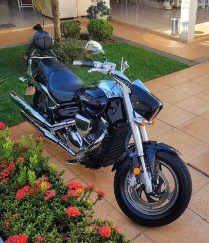 Suzuky Boulevard M 800 ano 2016