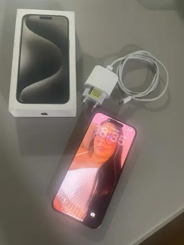 Vendo iPhone 15 pro Max