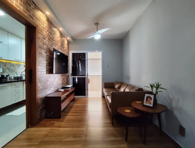 APARTAMENTO À VENDA NO CONDOMÍNIO PÁTIO CARIOCA NA VILA DA PENHA.