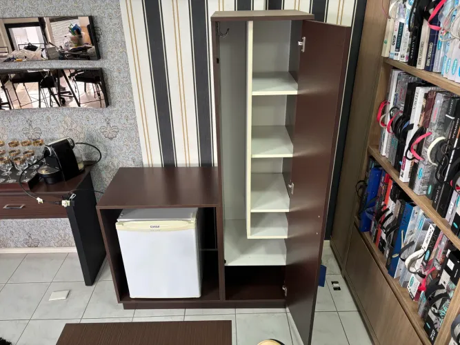 Armário para Frigobar em Marcenaria de Alta Qualidade