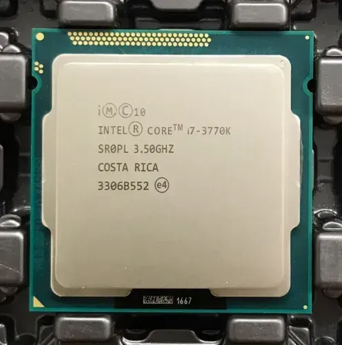 Processador Gamer Intel i7 3770K 3.5GHz de frequência