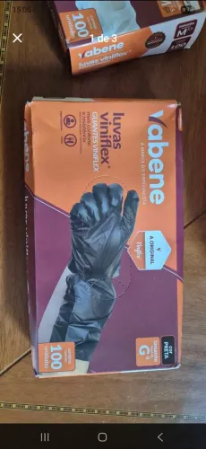 Luvas descartáveis