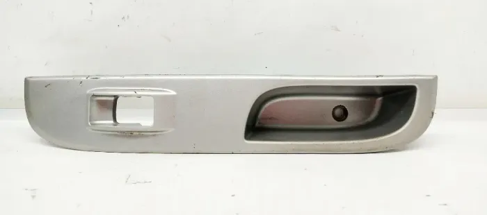 Moldura Botão Vidro Elétrico L200 Trito Tras Ld Obs 49702