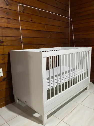 Berço infantil marca QUATER