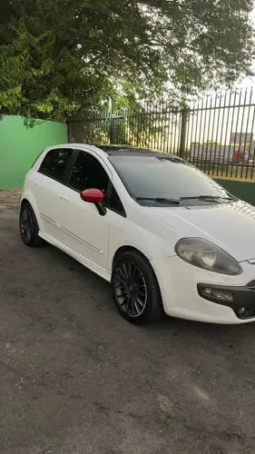 Fiat Punto Sporting 1.8 Flex 8v/16v 5P 2013