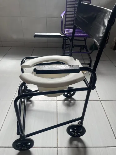 CADEIRA DE BANHO