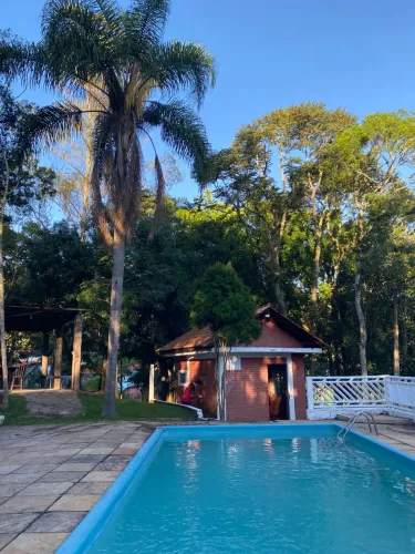 Chácara para Locação em Suzano 5.000m² | Churrasqueira + Playground