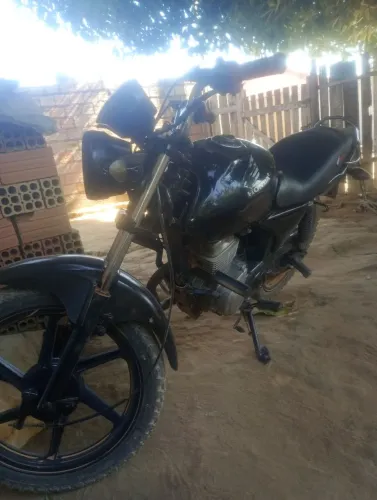 5.000 moto Titan 150