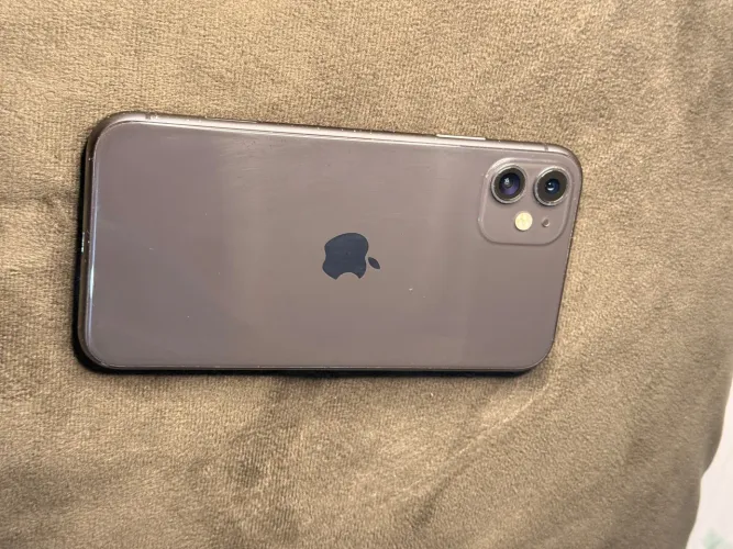 iPhone 11 128gb usado