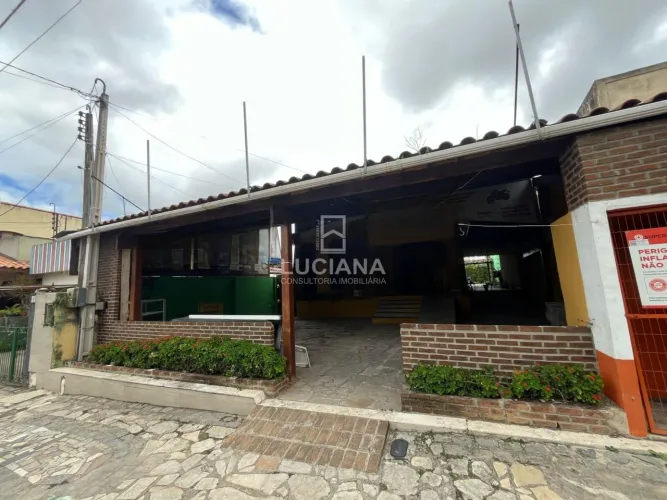 OPORTUNIDADE! ESPAÇO PARA FAZER SEU PONTO COMERCIAL